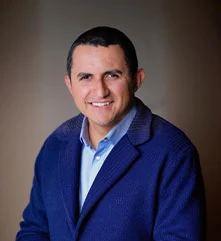 Victor-Hernandez-img